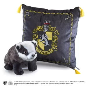NN7045 Peluche et coussin de la Maison de Poufsouffle Harry Potter 1