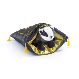 NN7045 Peluche et coussin de la Maison de Poufsouffle Harry Potter 2