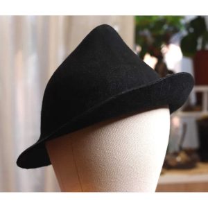 Chapeau de sorcier a la francaise noir 1 ok