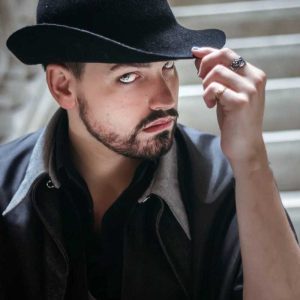 Chapeau de sorcier a la francaise noir 2 ok