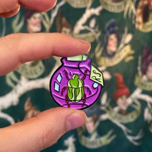 Pins Rita Skeeter Scarabee en bocal 1 ok