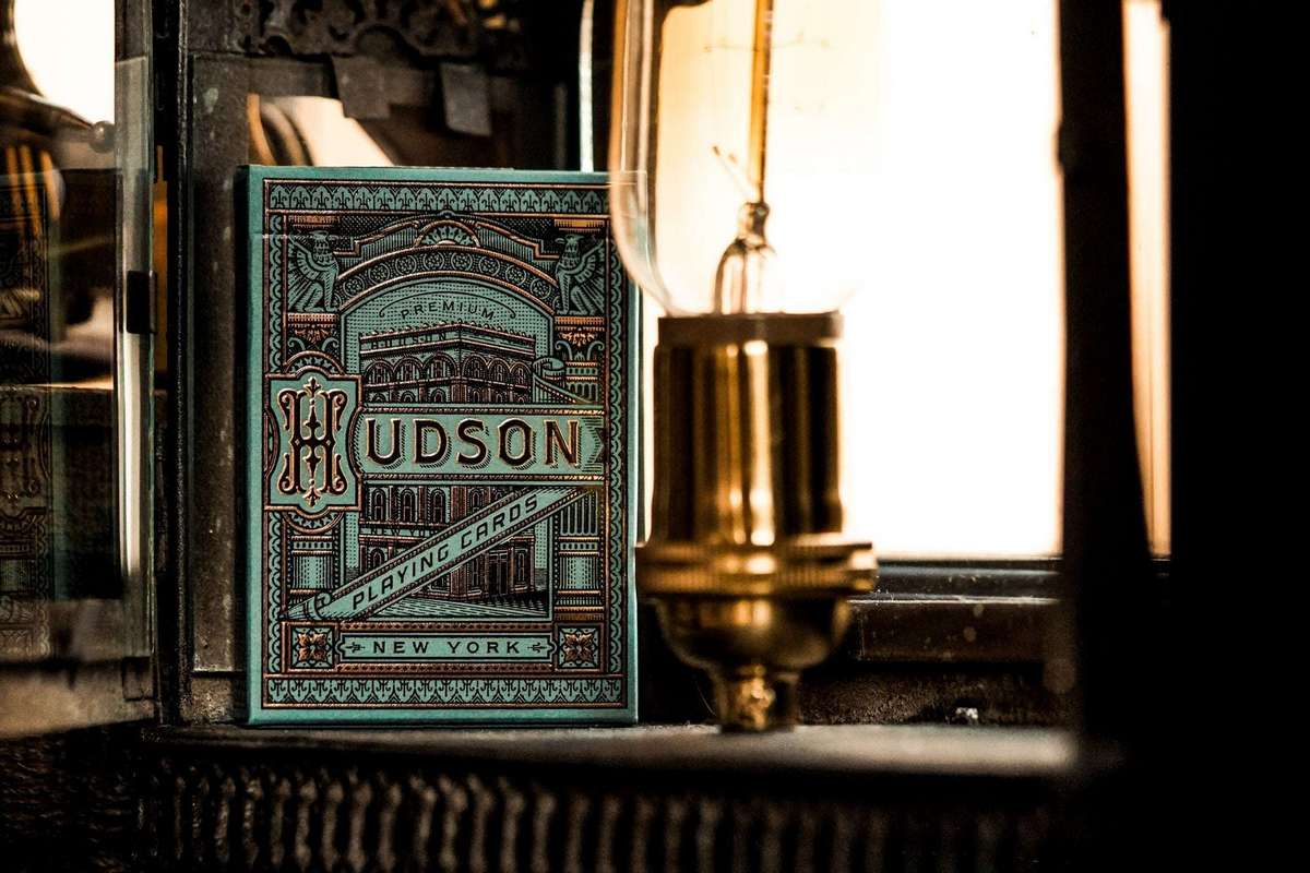 Cartes a jouer theory11 Hudson 1