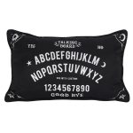 FI 32338 Petit coussin rectangulaire noir et blanc en forme de Ouija 1 FI 32338 Petit coussin rectangulaire noir et blanc en forme de Ouija 1