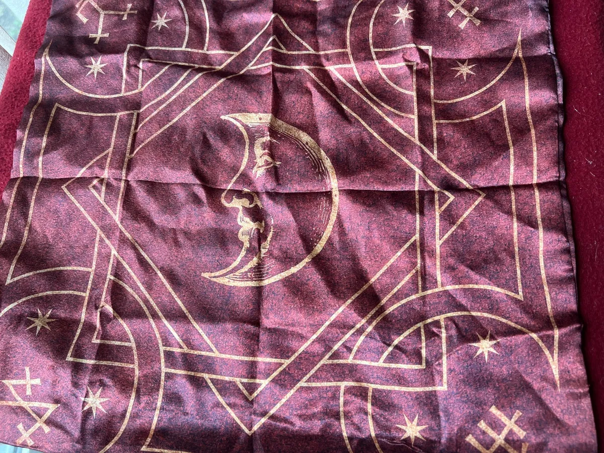 Housse de Coussin du Bureau du Directeur The Wizarding Trunk 1