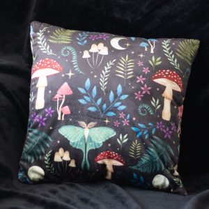 Coussin carre de la Foret Interdite Something Different 1