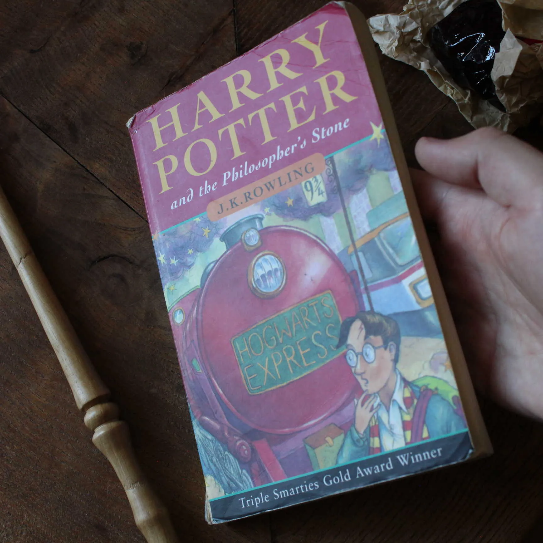 T1 PB2 E53 Harry Potter and the Philosopher's Stone Paperback Bloomsbury (5)