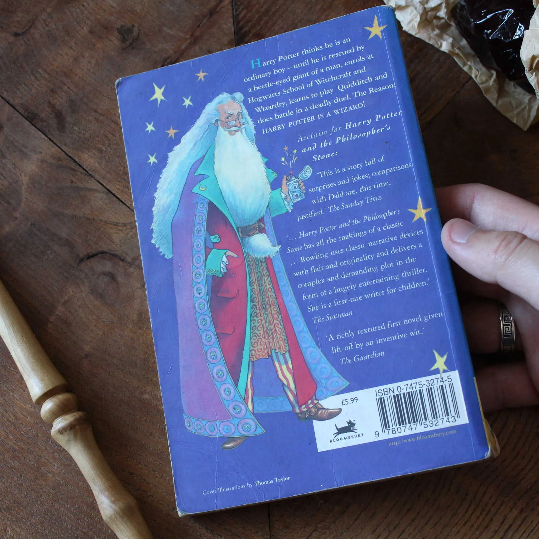T1 PB4 E64 Harry Potter and the Philosopher's Stone Paperback Bloomsbury (4)