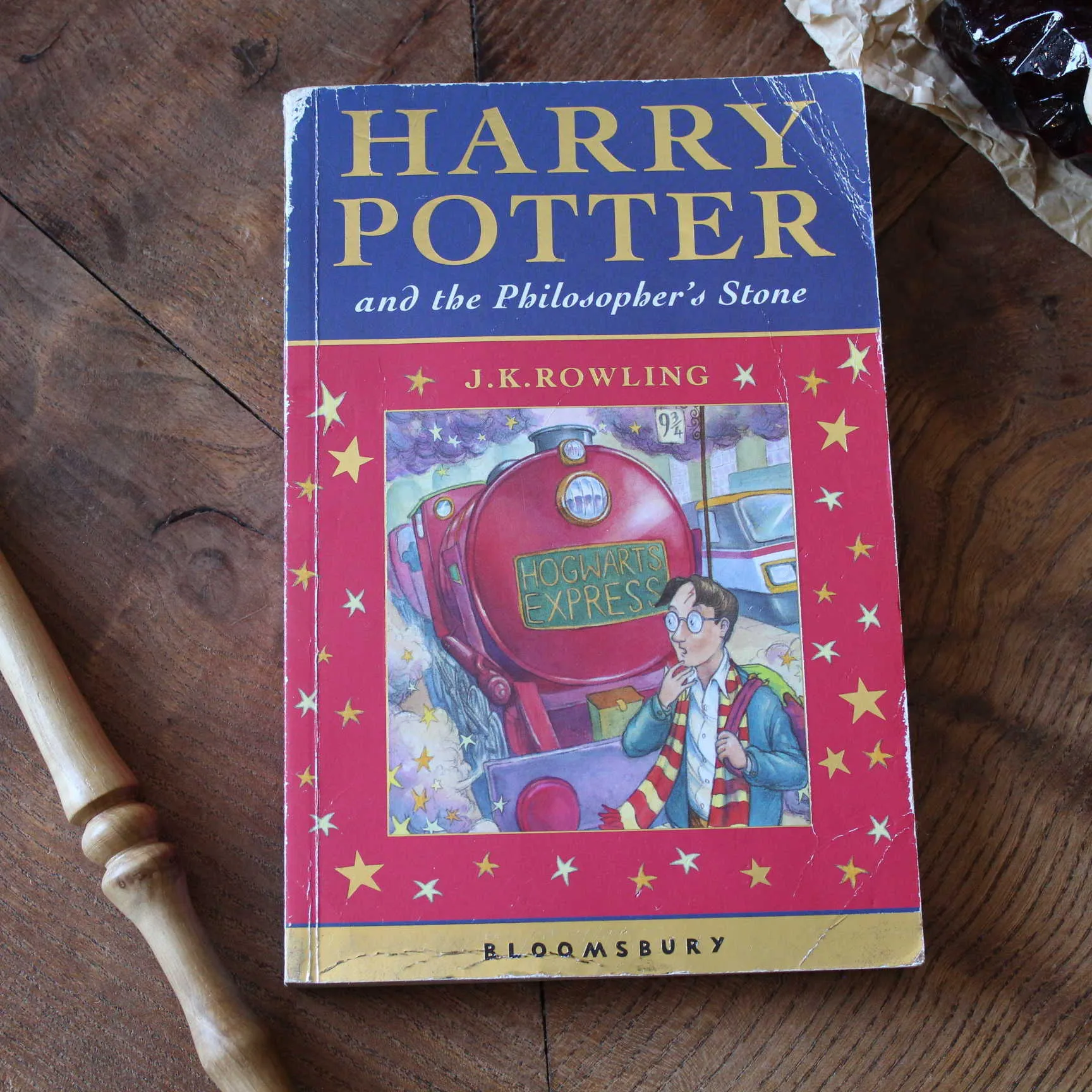 T1 PB8 1st Harry Potter and the Philosopher's Stone Paperback Bloomsbury 2001 (2)