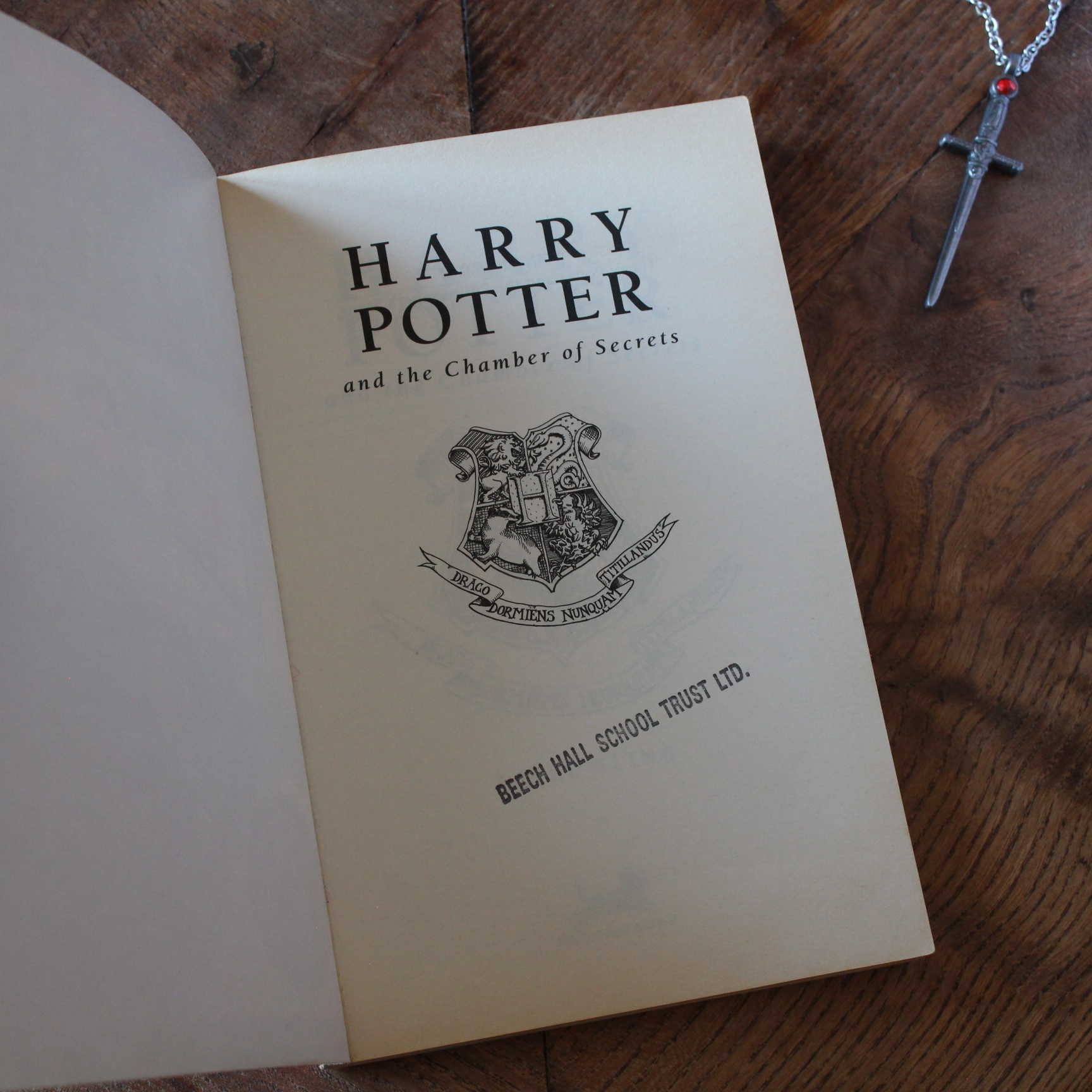 T2 PB5 1st Harry Potter and the Chamber of Secrets Paperback Bloomsbury (8)