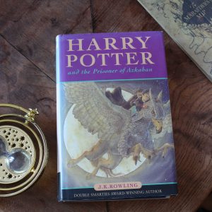 T3 HB3 E2 Harry Potter and the Prisoner of Azkaban Hardback Bloomsbury (2)