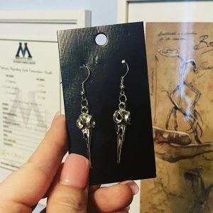 boucles d’oreilles crânes d'oiseaux the wizarding trunk