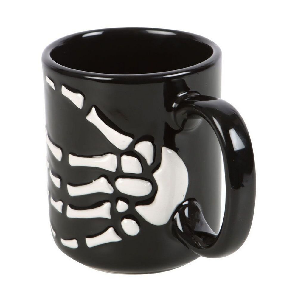mug à main de squelette something different