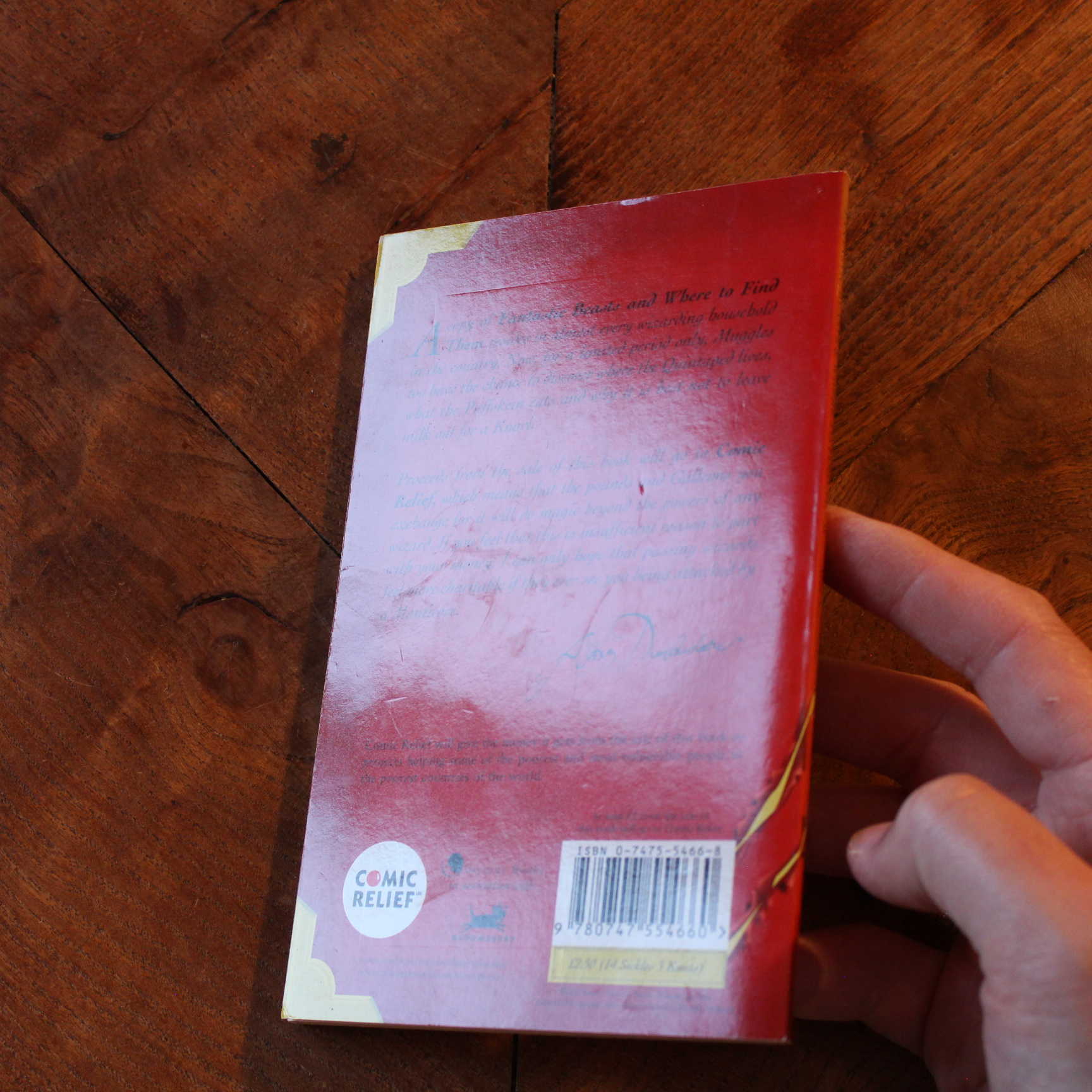 livre harry potter the tales of beedle the bard 1st edition (copie)