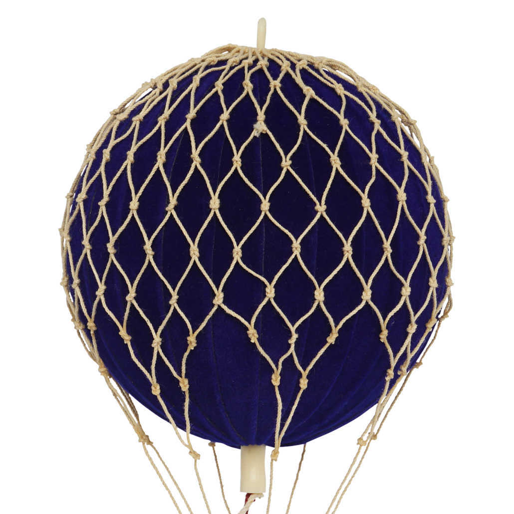 montgolfière en velours bleu floating the skies authentic models