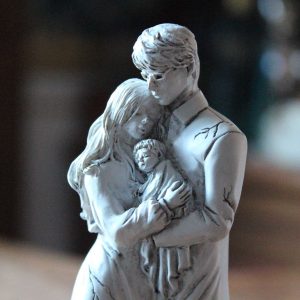 statuette du mémorial des potter the wizarding trunk