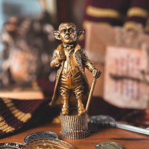 statuette de goblin banquier the wizarding trunk