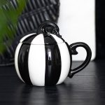 pumpkin spice lover mug with lid something different (copy)