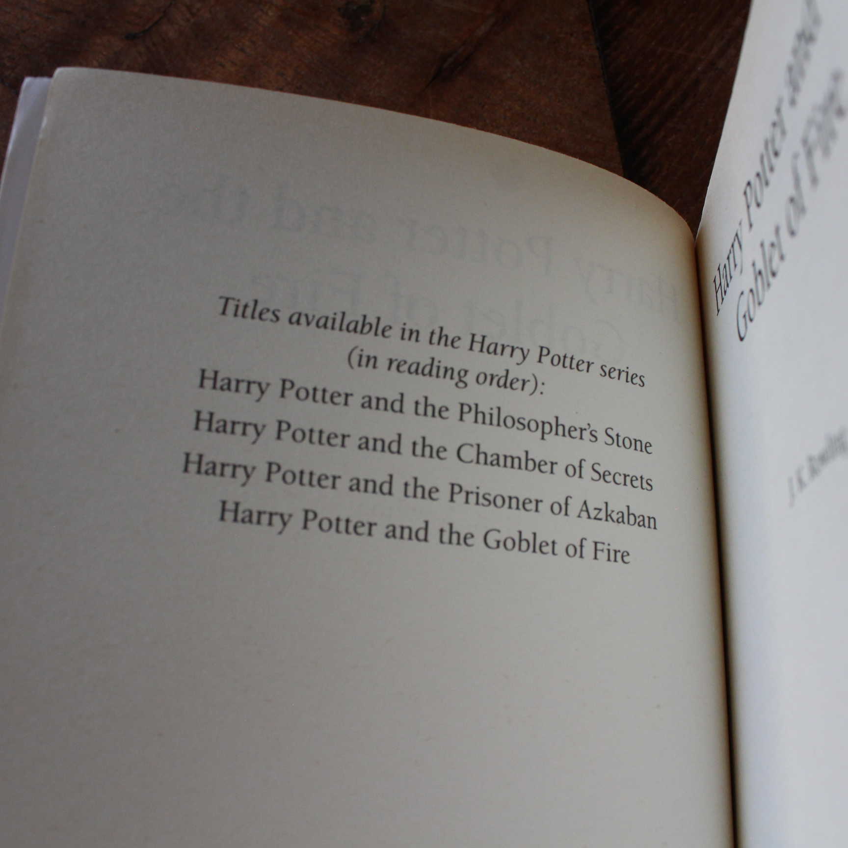 livre harry potter and the prisoner of azkaban paperback bloomsbury version adulte (copie)