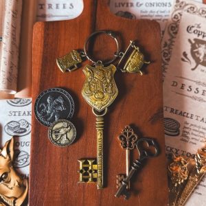 clé du pub the copper kettle the wizarding trunk