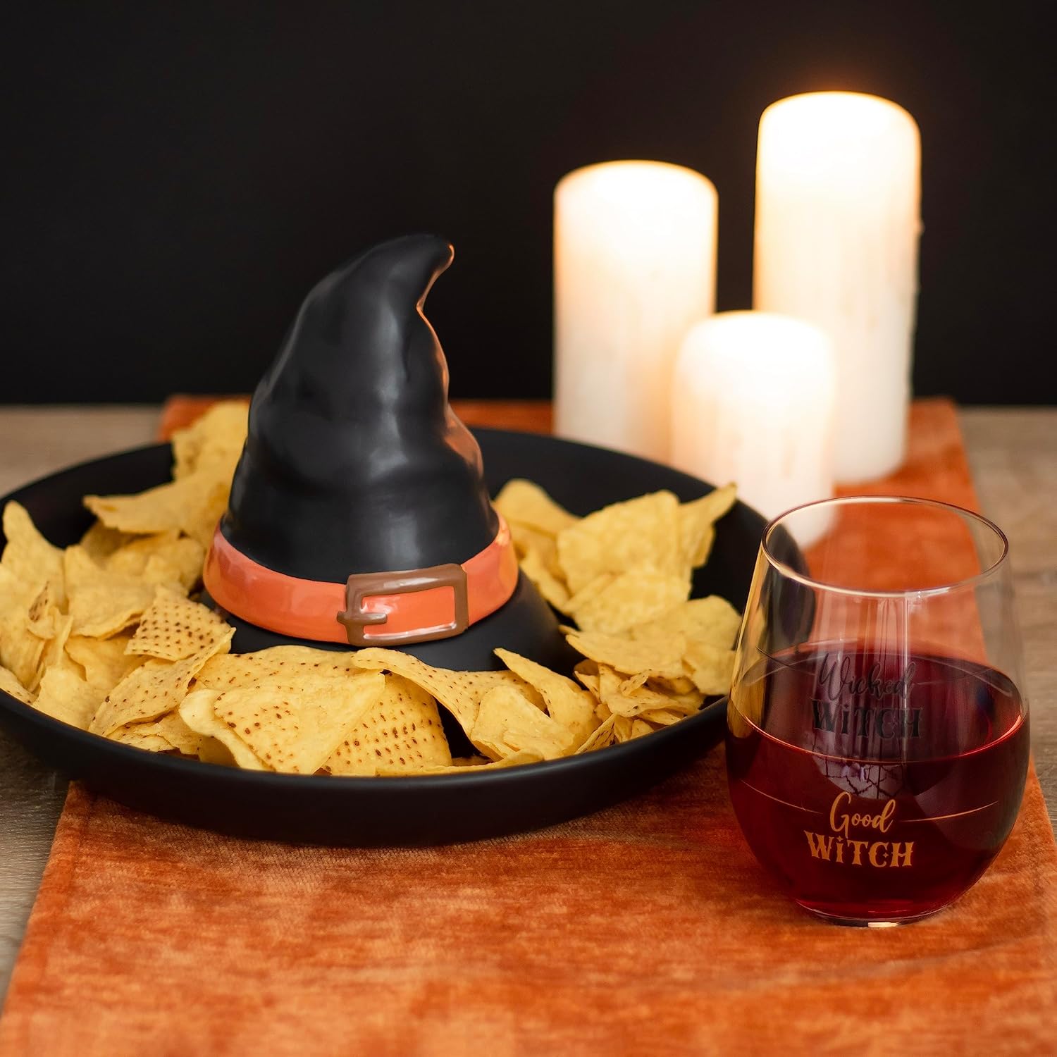 plat de service pour chips et sauce en forme de bonnet de père noël (copie)