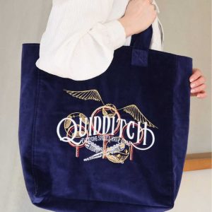 tote bag en velours brodé quidditch the carat shop