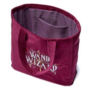 tote bag en velours brodé la baguette choisit son sorcier the carat shop
