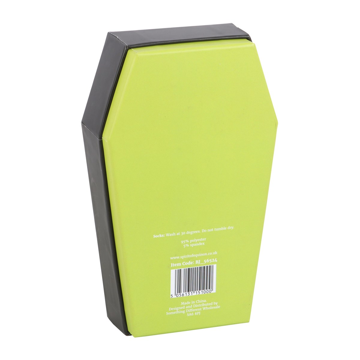 chaussettes rayées dans un coffret cadeau en forme de cercueil